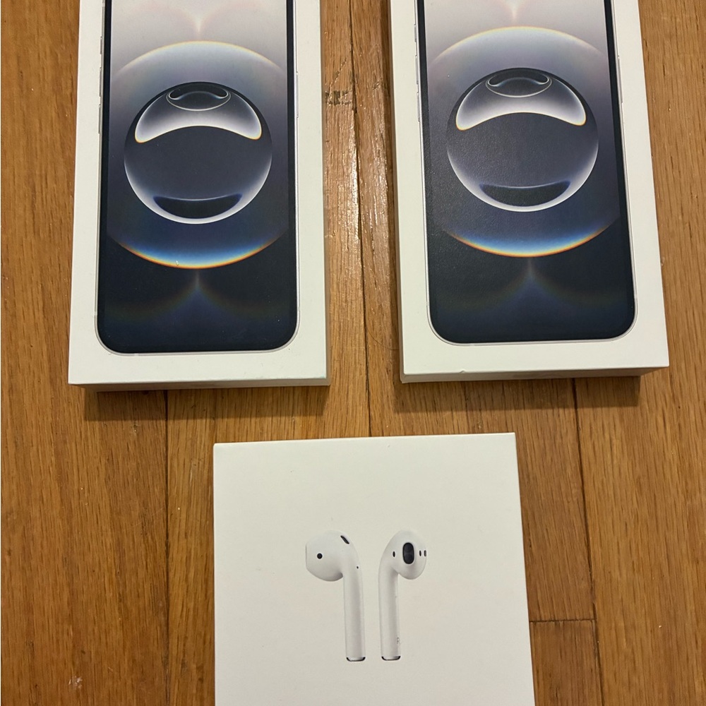 Apple iPhone and AirPods Set - Black